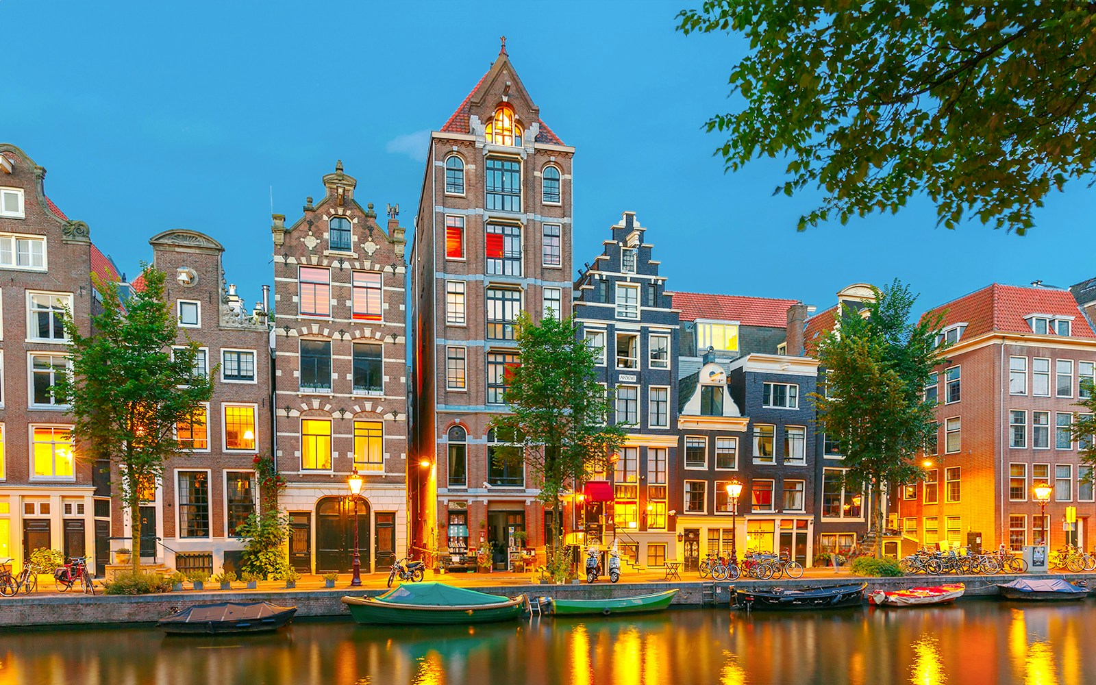 Amsterdamse grachten | Geschiedenis, Architectuur, Activiteiten & meer